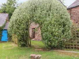 The big arch is tricky to prune!