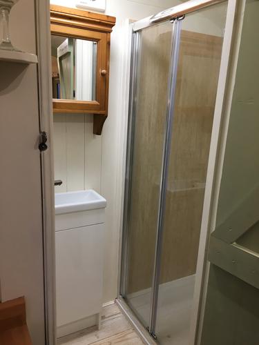 Hand basin